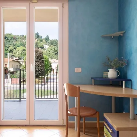 Finestra Sulle Montagne Albavilla