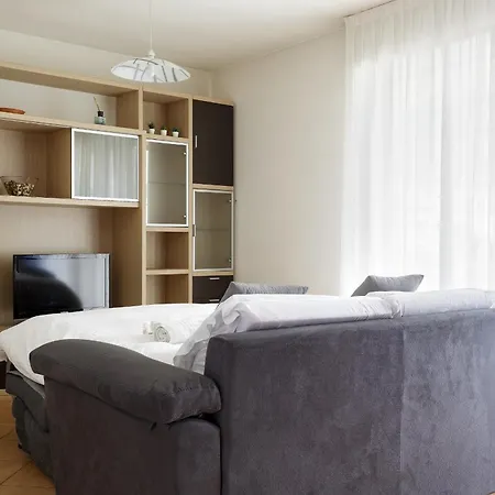 Finestra Sulle Montagne *