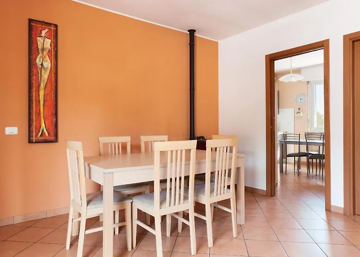 Finestra Sulle Montagne Apartment Albavilla