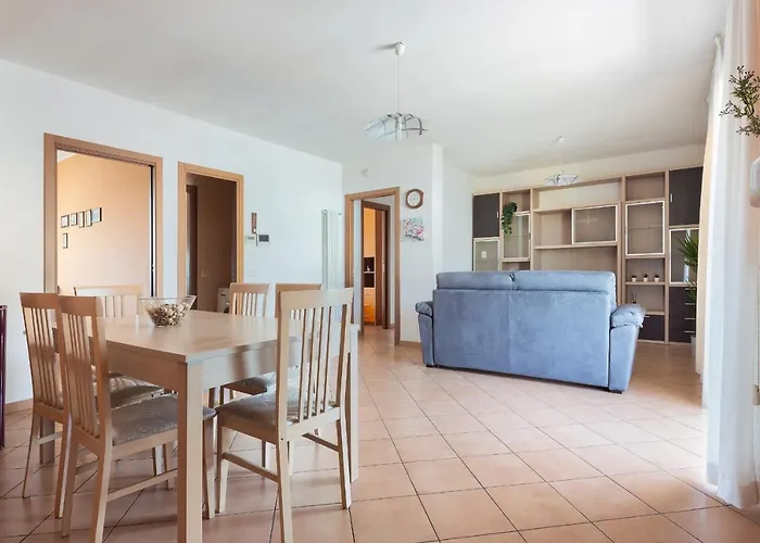 Finestra Sulle Montagne * Albavilla