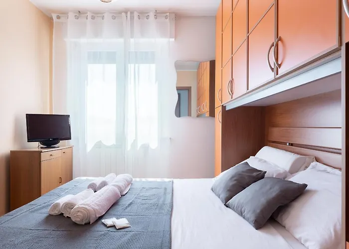 Finestra Sulle Montagne Apartment *