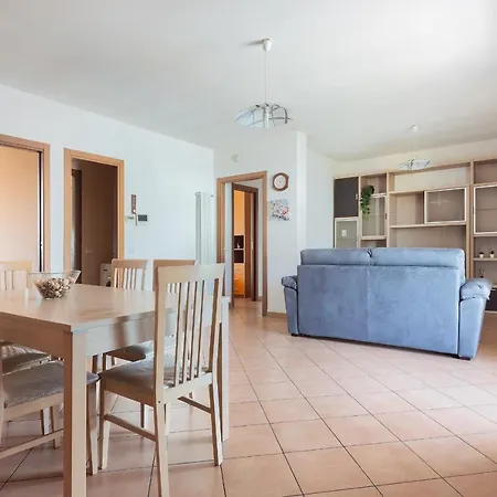 Finestra Sulle Montagne * Albavilla